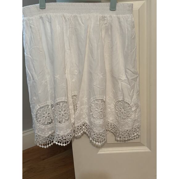 white peasant skirt, romantic, eyelet trim by ADIVA L - Picture 4 of 4